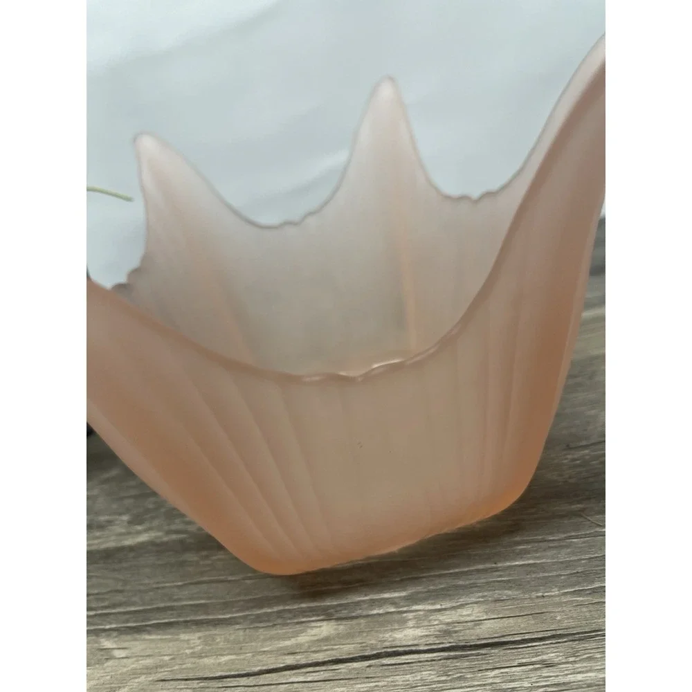 Vintage Viking Satin Pink Lotus Bowl Frosted‎ Glass Ruffled Petal Mid-Century